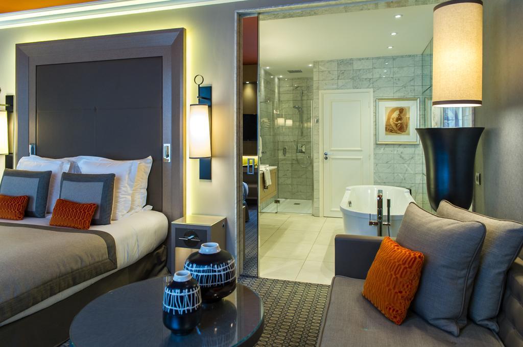 Hotel Alchimy Альби Экстерьер фото